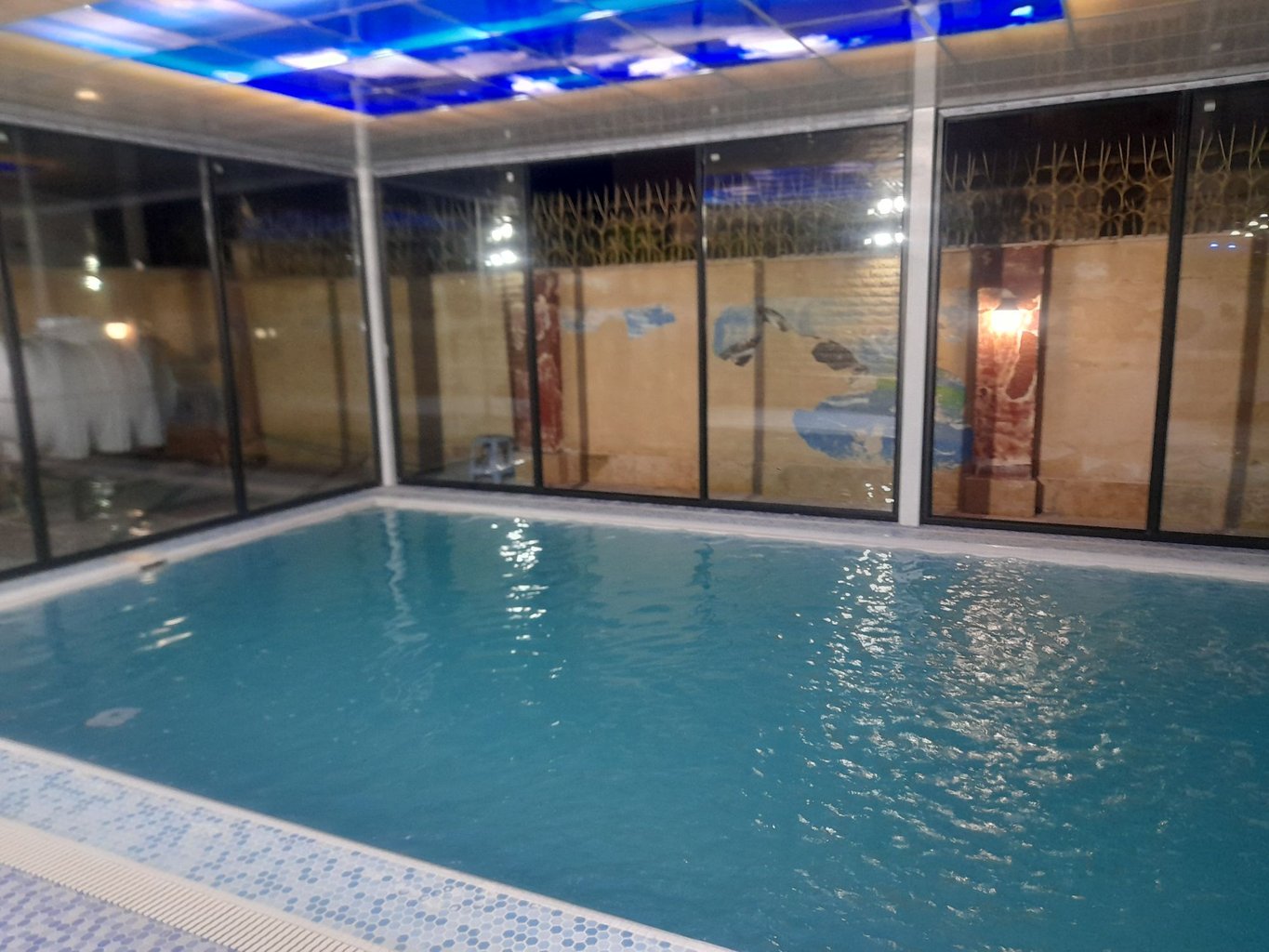 اجاره ویلا چهارخوابه استخردار کریمی کردان