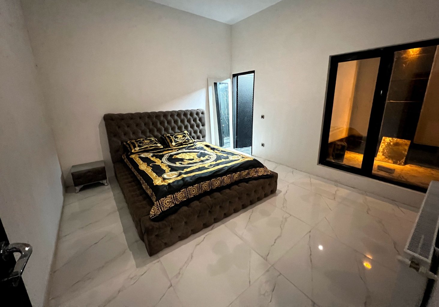 اجاره ویلا سه خوابه استخردار نخل کردان