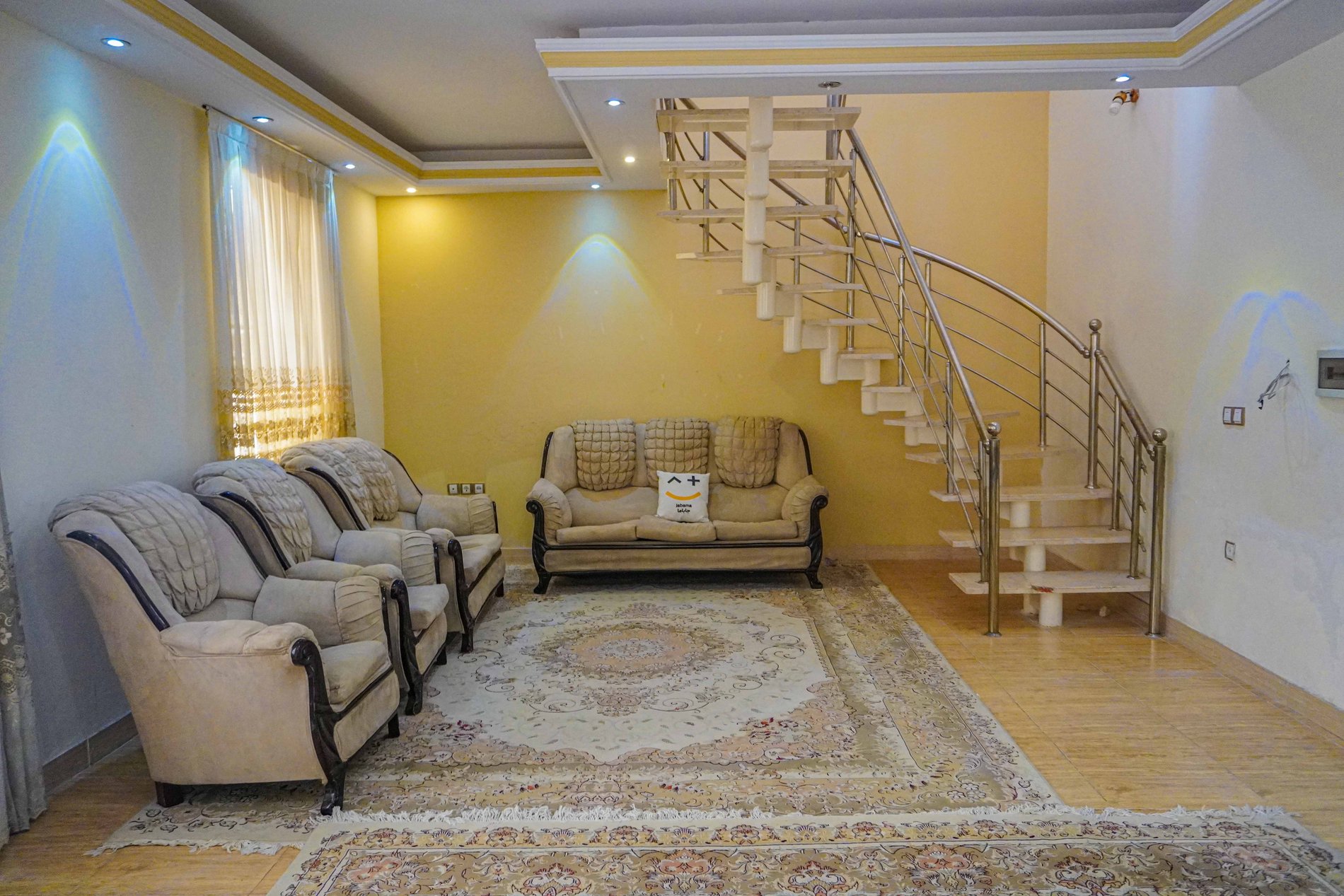 اجاره ویلا چهارخوابه استخردار کریمی کردان
