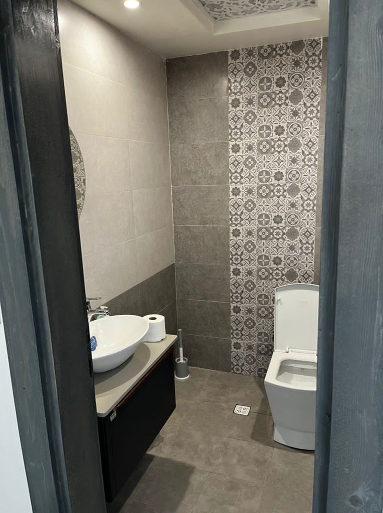 یک خوابه استخر آبگرم باغ مدرن