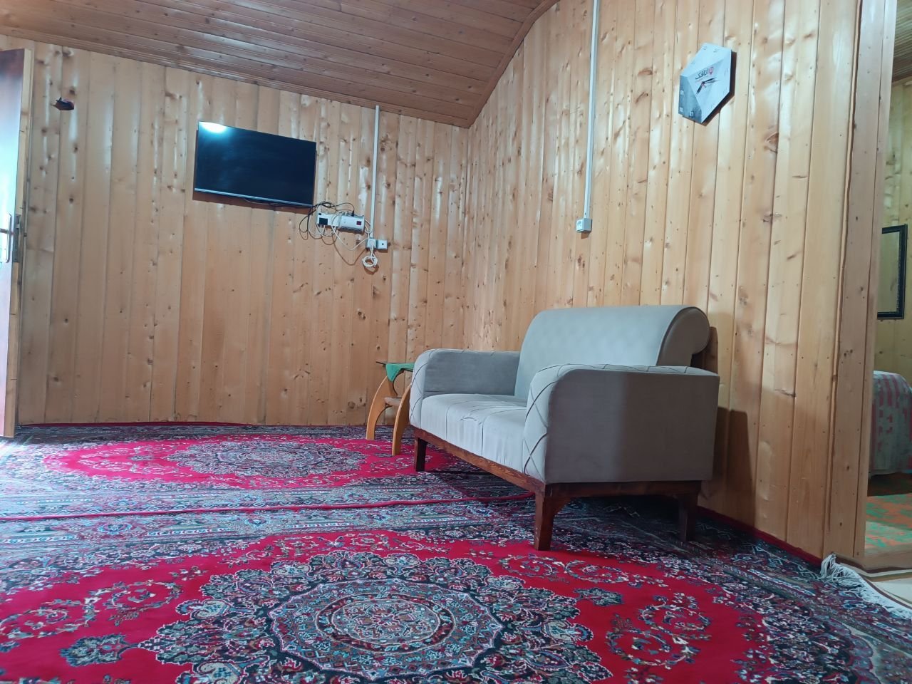 کلبه یک خوابه چوبی خوروم