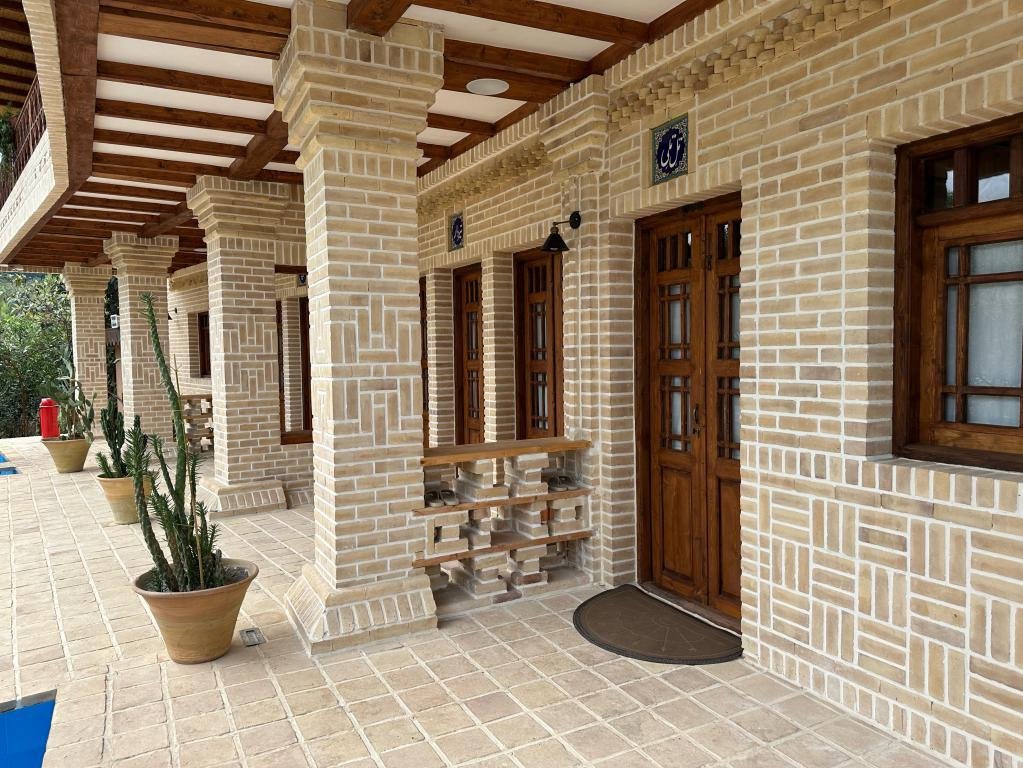 اقامتگاه سنتی استارسو - واحد عمارت درختان تيردار