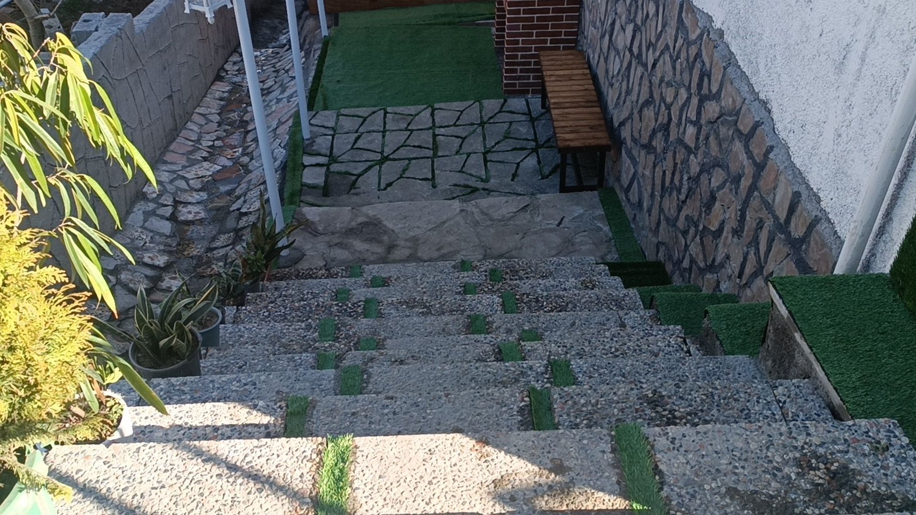 کلبه یک خوابه سوئیسی ماه