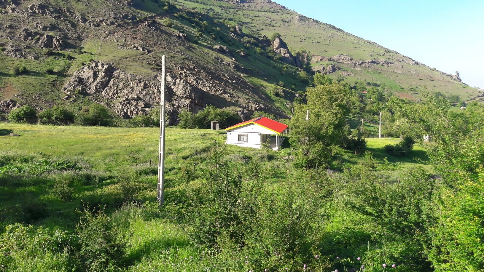 کلبه یک خوابه دشتیاری