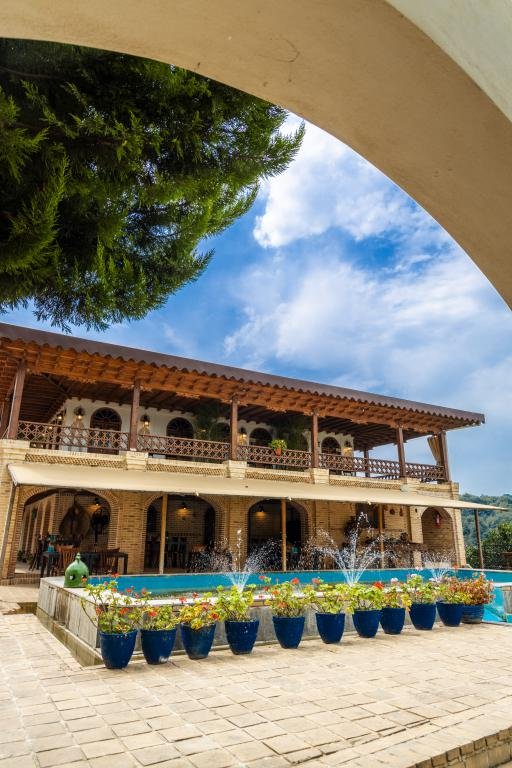 اقامتگاه سنتی استارسو - واحد عمارت درختان تيردار
